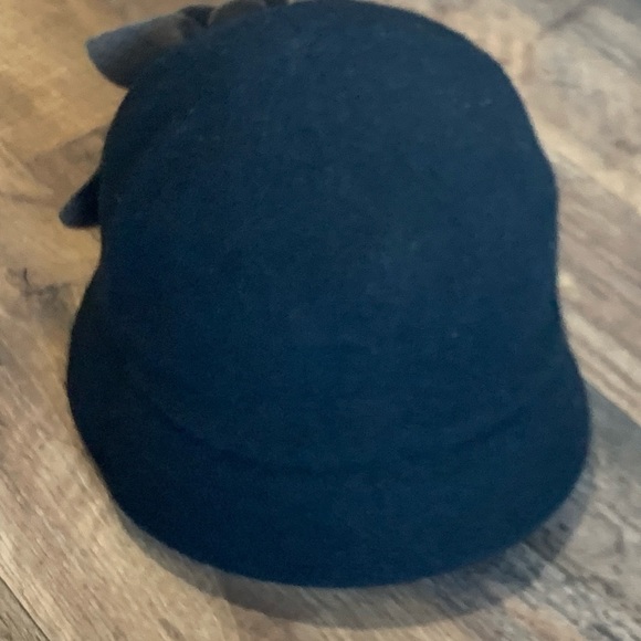 August wool flower embroidered bucket hat - Picture 2 of 3